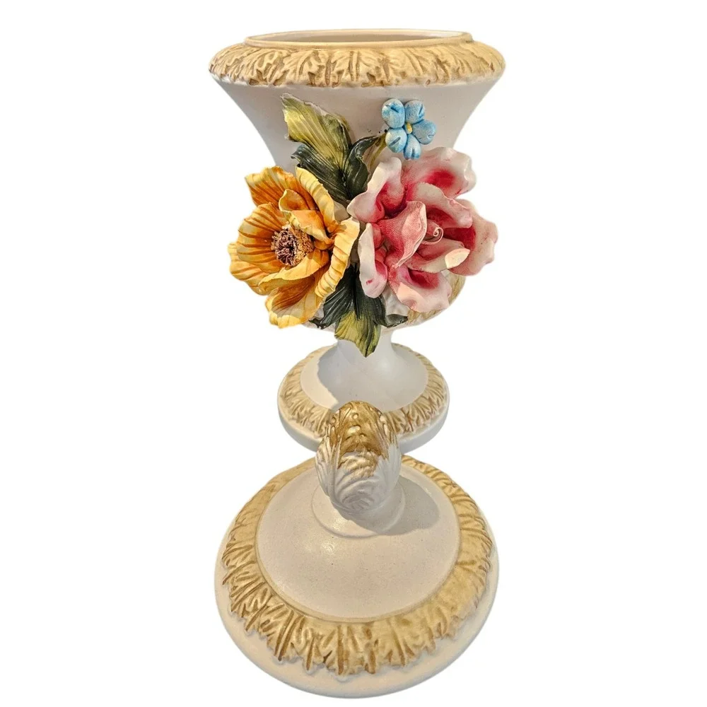 Vtg Capodimonte Italy Lidded Urn 3D Floral Porcelain Pedestal Vase Cream Gold‎